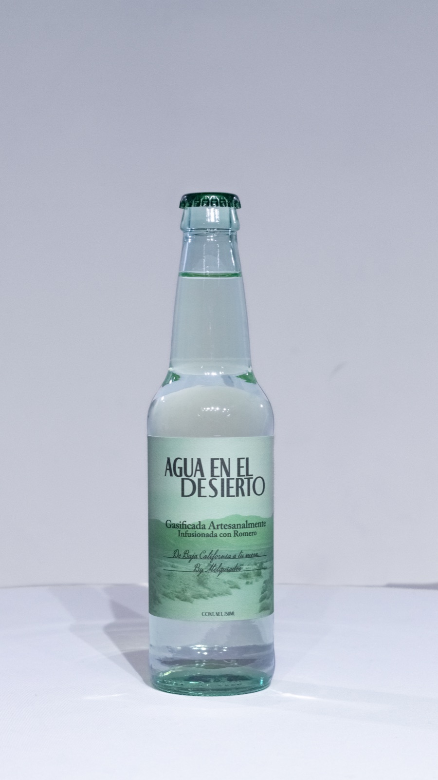 Fotografía de producto de Agua en el Desierto: pieza 6